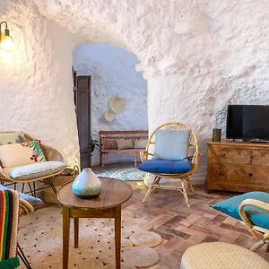 Genteel Casa Del Cadi Granada